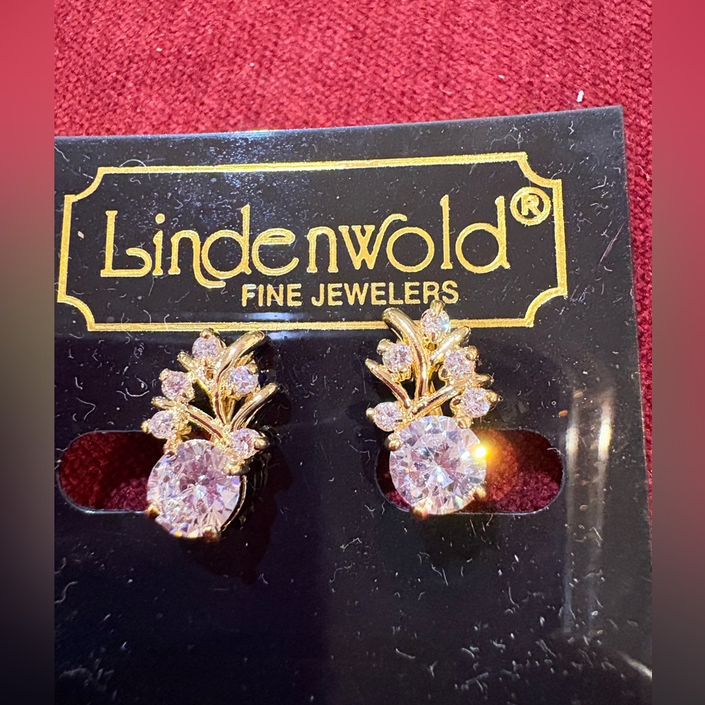 Never Use Vintage Crystal Clip On Earrings